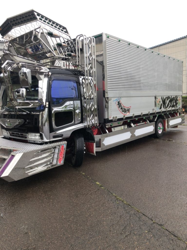 デコトラ クリマコンフォート施工 (三菱ファイター)